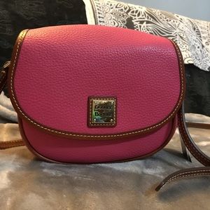 NWT!!!!!!Dooney & Bourke crossbody bag
